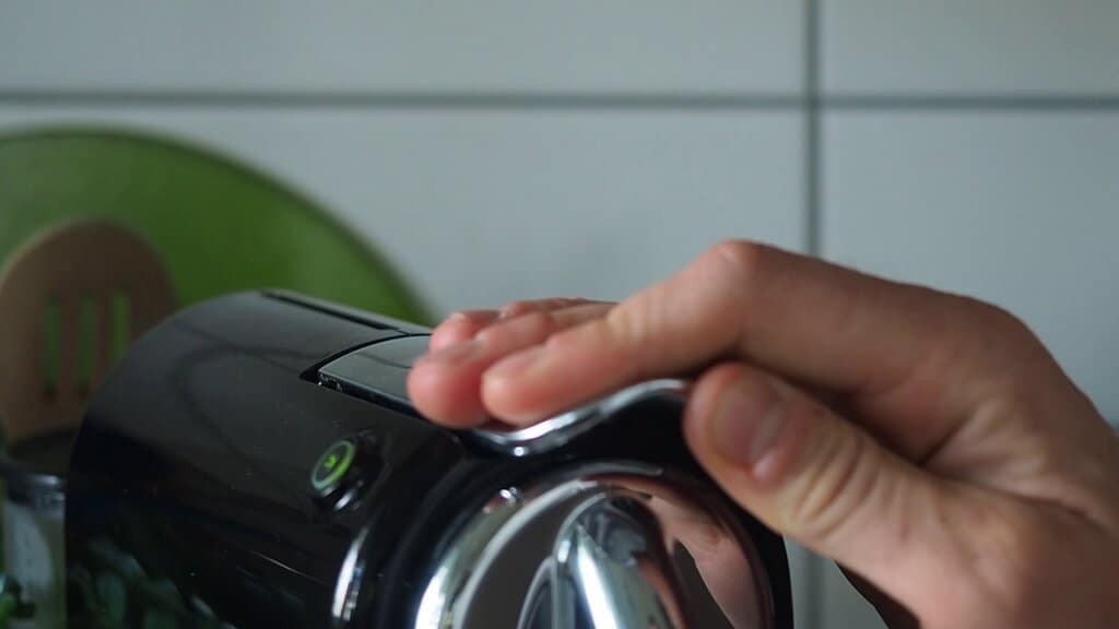 Uundgåelig kompression Metode Why Is The Light On My Nespresso Machine Flashing? – The Green Pods